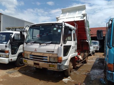 1984 MITSUBISHI FUSO FIGHTER DUMP TRUCK