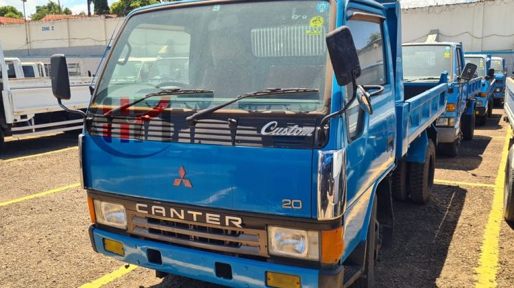 1985 MITSUBISHI CANTER TIPPER