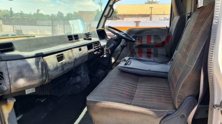 1988 MITSUBISHI CANTER TRUCK