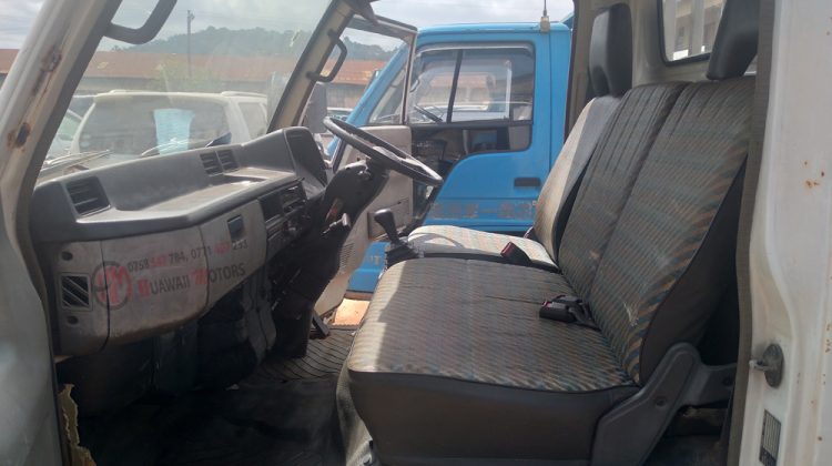 1990 MITSUBISHI CANTER 2.0 TRUCK