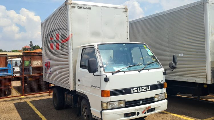 1991 ISUZU ELF BOXBODY TRUCK