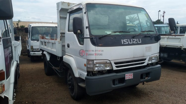 1994 ISUZU FORWARD TIPPER TRUCK