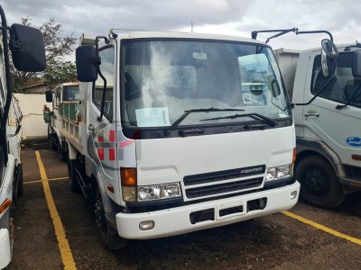 2000 MITSUBISHI FUSO FIGHTER TIPPER