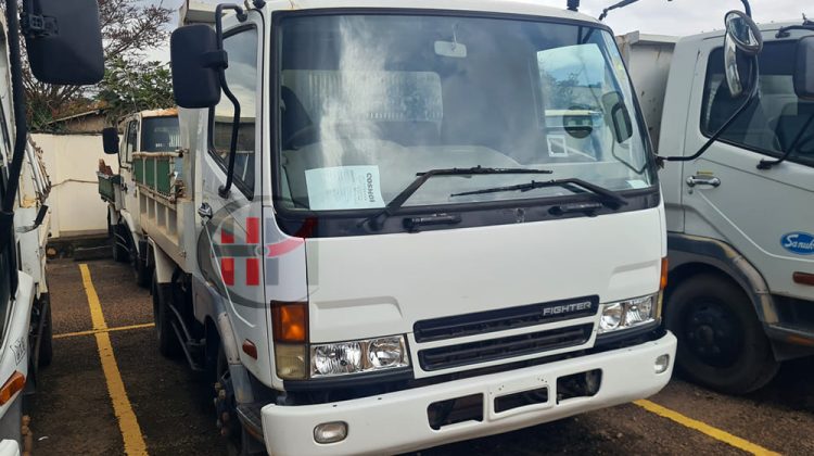 2000 MITSUBISHI FUSO FIGHTER TIPPER