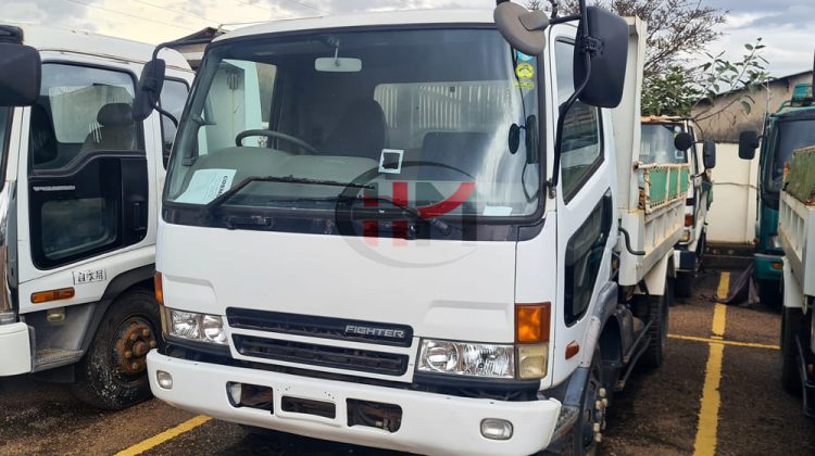 2000 MITSUBISHI FUSO FIGHTER TIPPER