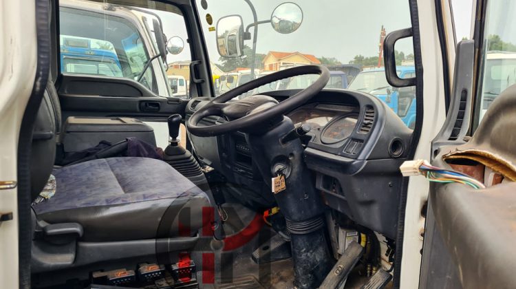 2004 ISUZU FORWARD TIPPER