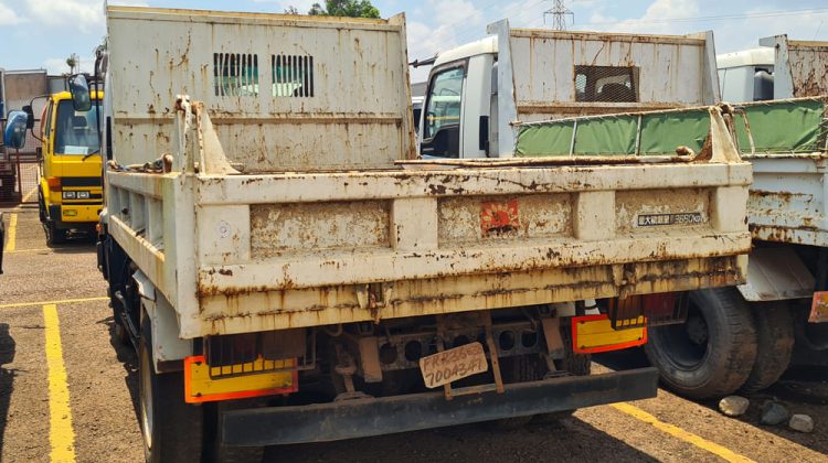 2005 ISUZU FORWARD TIPPER