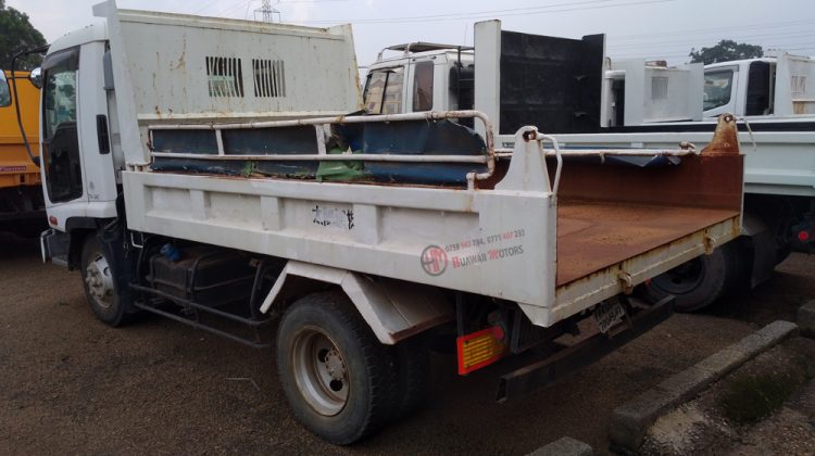 2005 ISUZU FORWARD TIPPER TRUCK