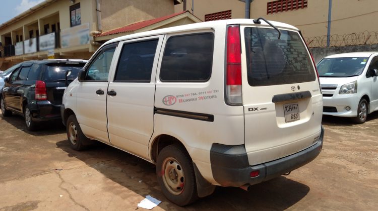 2006 TOYOTA TOWNACE NOAH DX