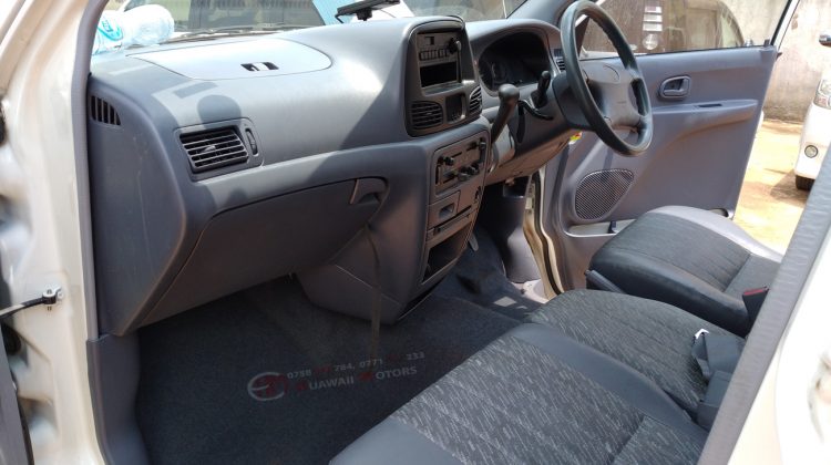 2006 TOYOTA TOWNACE NOAH DX