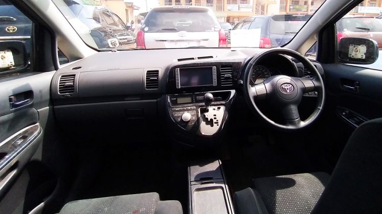 2006 TOYOTA WISH