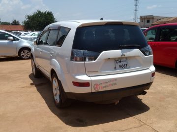 2007 MITSUBISHI OUTLANDER