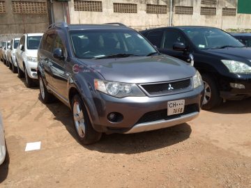 2007 MITSUBISHI OUTLANDER