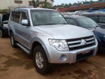 2007 MITSUBISHI PAJERO