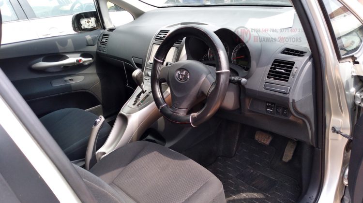 2007 TOYOTA AURIS