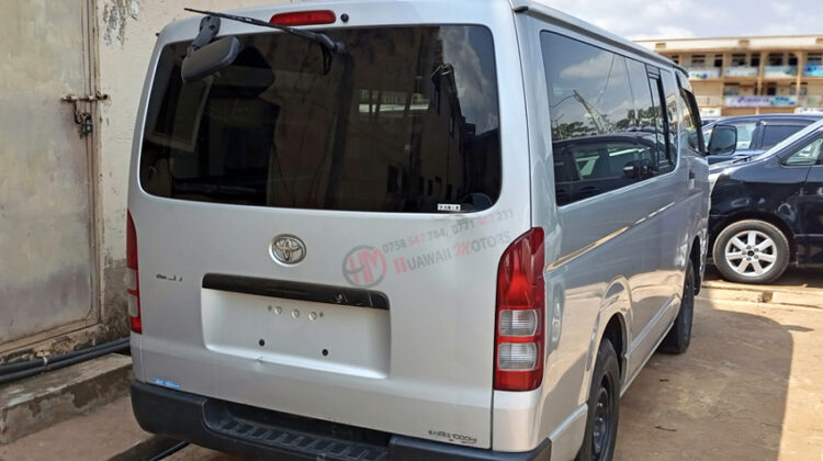 2007 TOYOTA HIACE VAN