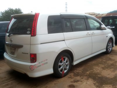 2007 TOYOTA ISIS PLATANA