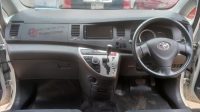 2007 TOYOTA ISIS PLATANA