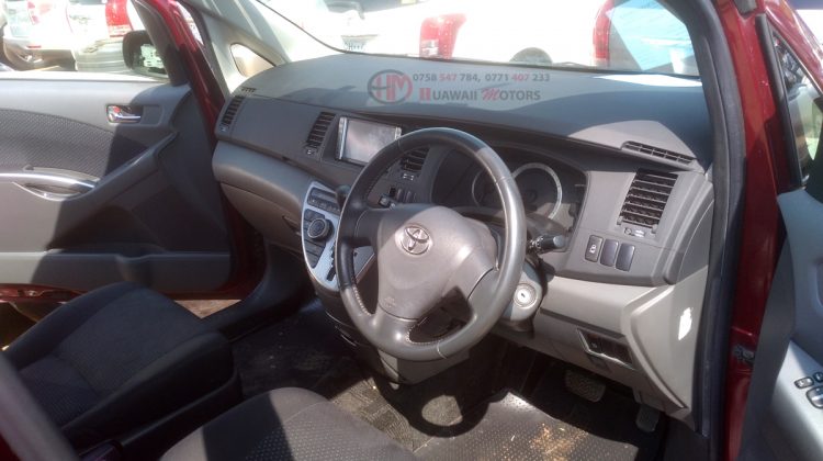 2007 TOYOTA ISIS PLATANA