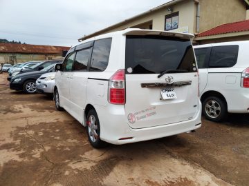 2007 TOYOTA NOAH