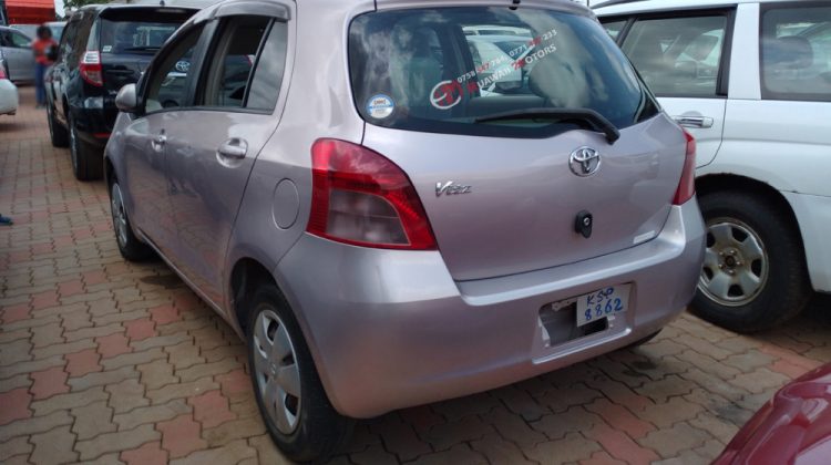 2007 TOYOTA VITZ