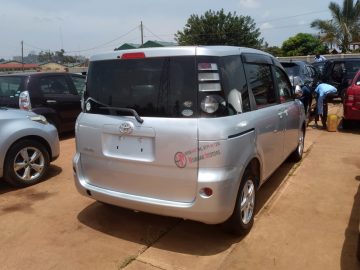 2007 TOYOTA SIENTA – Adapted Automobile