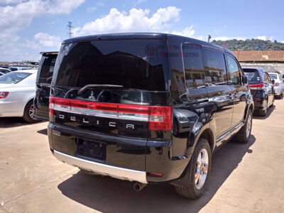 2008 MITSUBISHI DELICA D5