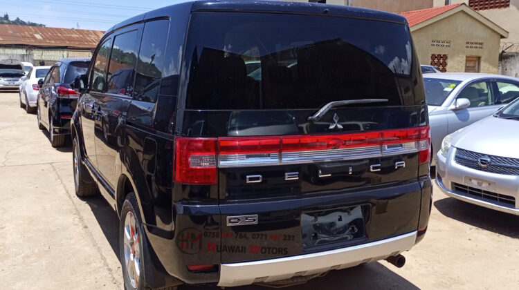 2008 MITSUBISHI DELICA D5