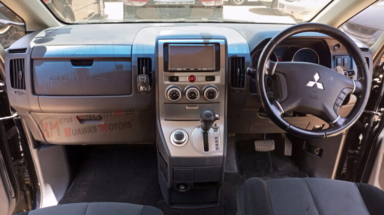 2008 MITSUBISHI DELICA D5