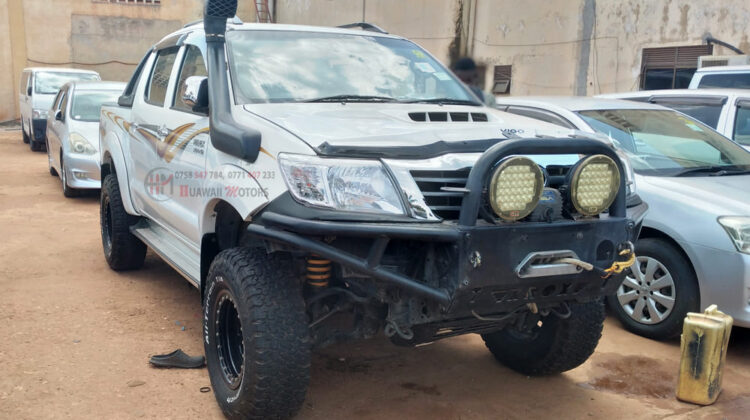 2008 TOYOTA HILUX DOUBLE CABIN