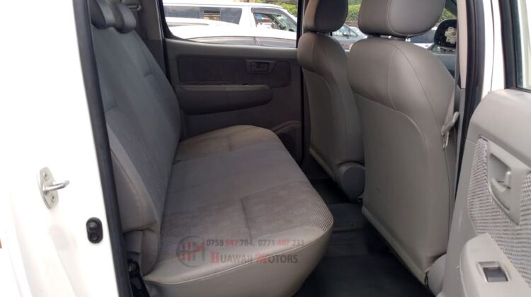 2008 TOYOTA HILUX DOUBLE CABIN