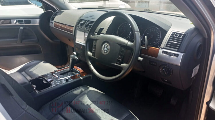 2008 VOLKWAGEN TOUREG V6