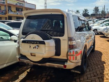 2009 MITSUBISHI PAJERO 3.2 DI-D