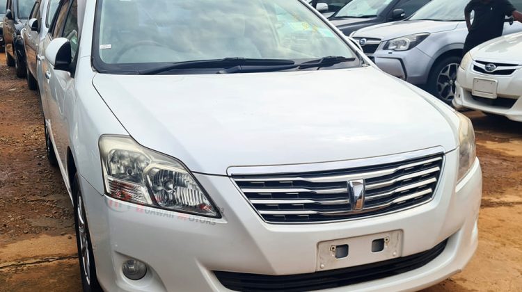 2009 TOYOTA PREMIO