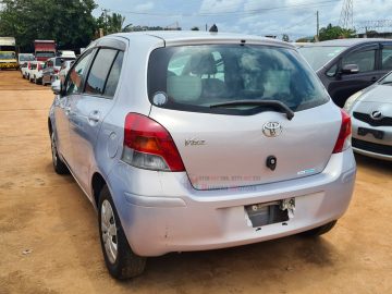 2009 TOYOTA VITZ