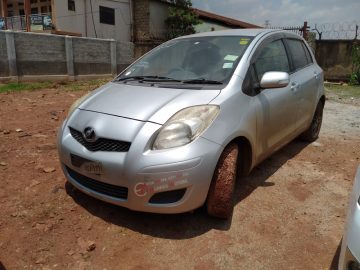 2009 TOYOTA VITZ