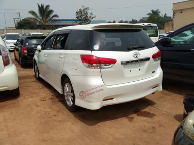 2009 TOYOTA WISH