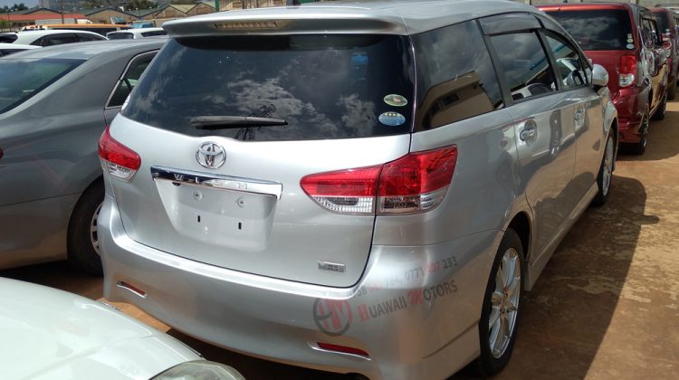 2009 TOYOTA WISH