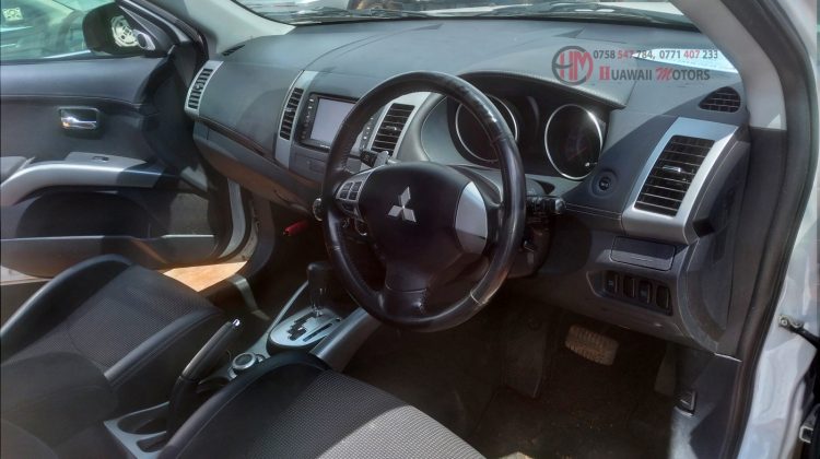 2010 MITSUBISHI OUTLANDER