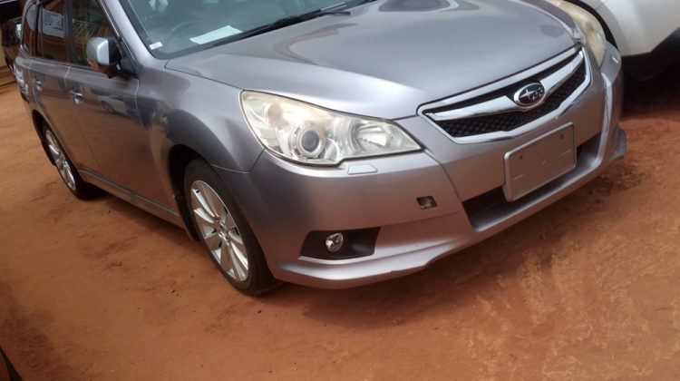 2010 SUBARU LEGACY TOURING WAGON