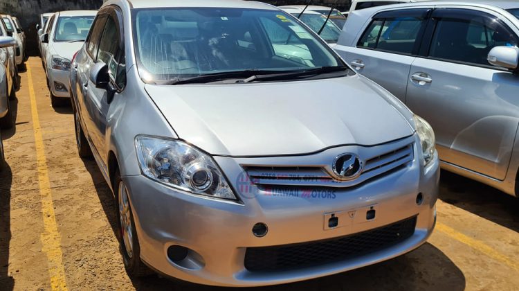 2010 TOYOTA AURIS