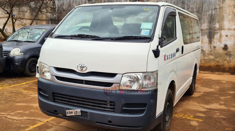 2010 TOYOTA HIACE VAN