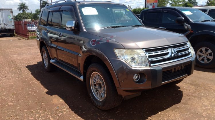 2011 MITSUBISHI PAJERO EXCEED