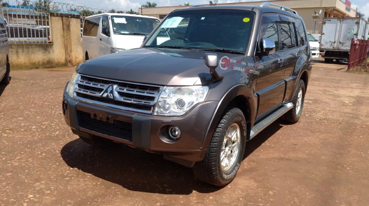 2011 MITSUBISHI PAJERO EXCEED