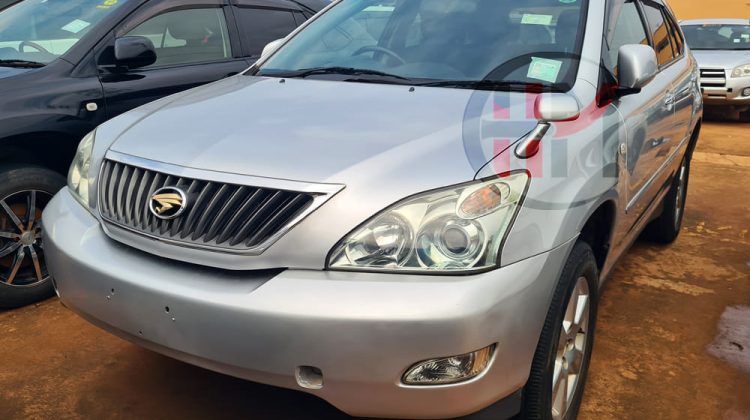 2011 TOYOTA HARRIER