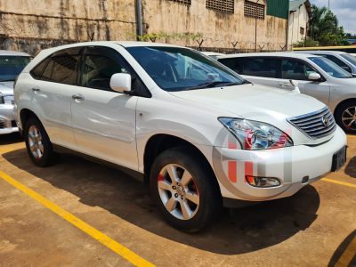 2011 TOYOTA HARRIER