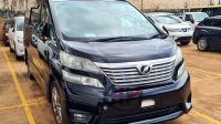 2011 TOYOTA VELLFIRE