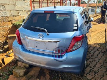 2011 TOYOTA VITZ 1.3