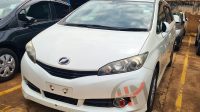 2011 TOYOTA WISH