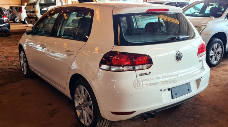 2011 VOLKSWAGEN GOLF TSI